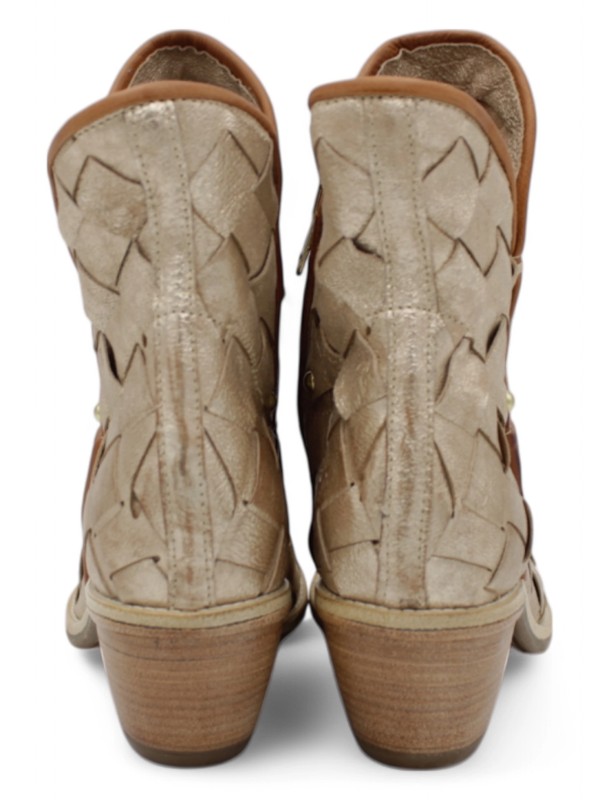 Texani A.S. 98 B84213 – L’anima ribelle della moda P/E 2025