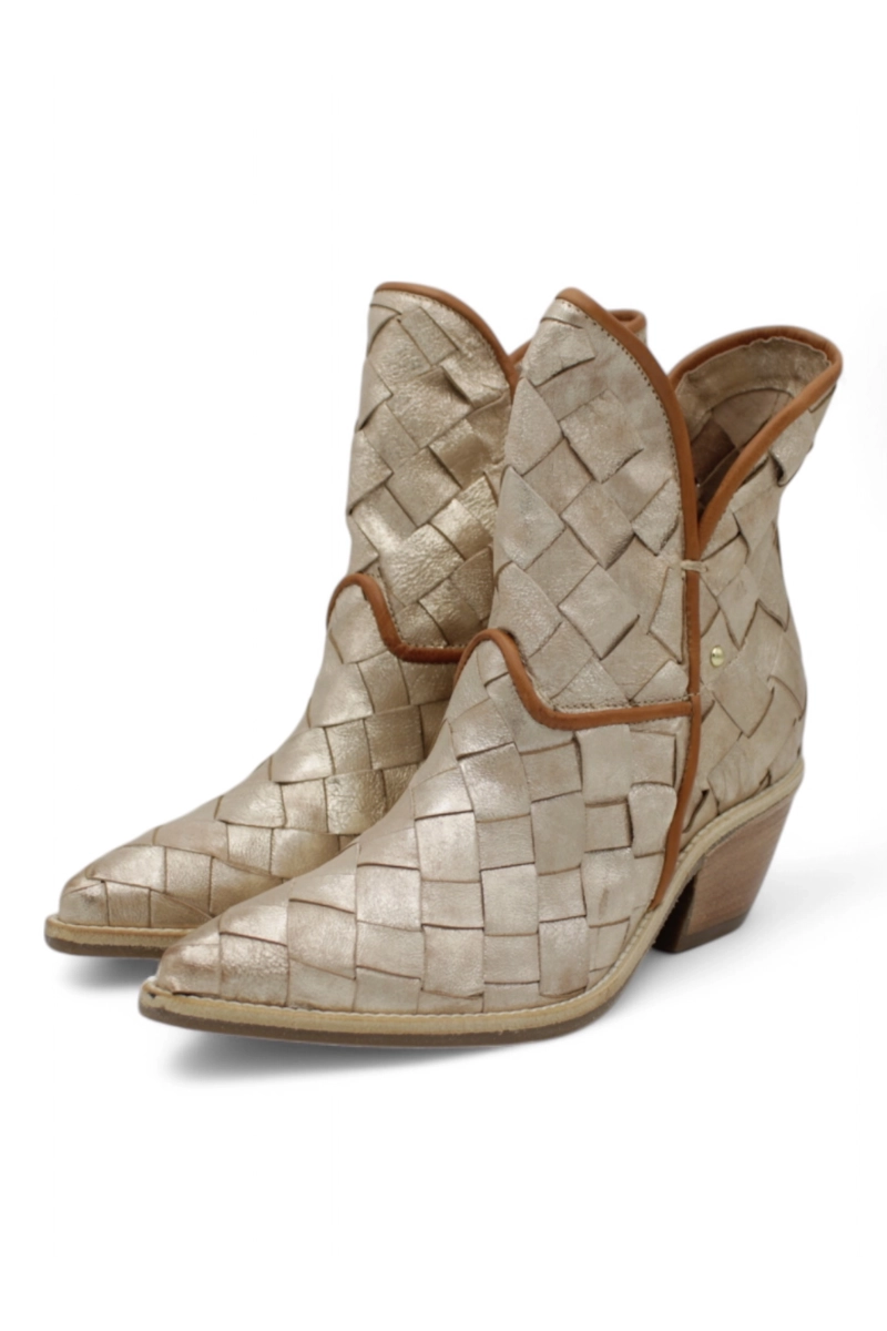 Texani A.S. 98 B84213 – L’anima ribelle della moda P/E 2025