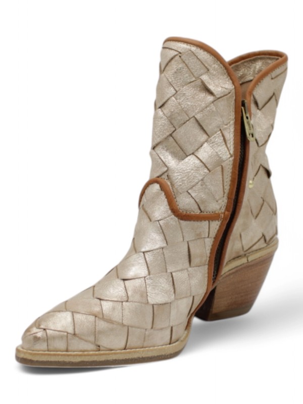 Texani A.S. 98 B84213 – L’anima ribelle della moda P/E 2025