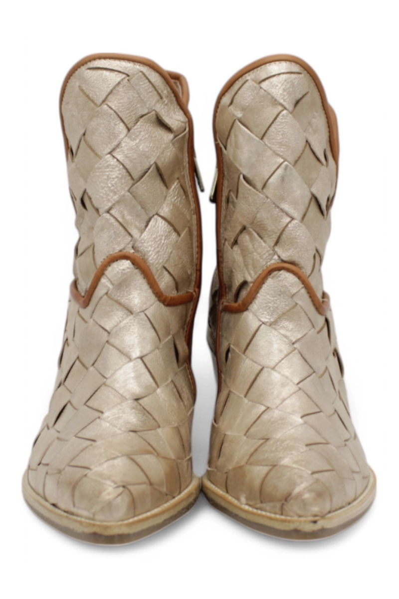 Texani A.S. 98 B84213 – L’anima ribelle della moda P/E 2025