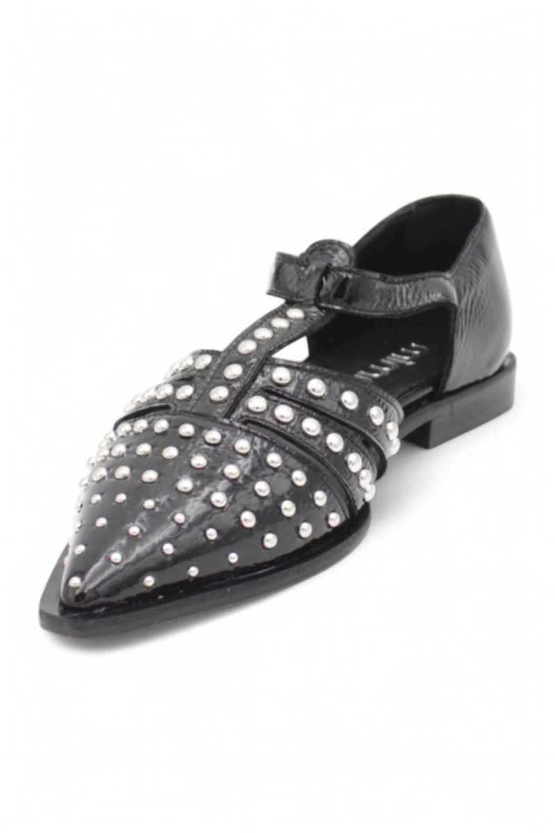 Ballerine con borchie Mimmù – Eleganza audace per la Primavera/Estate 2025