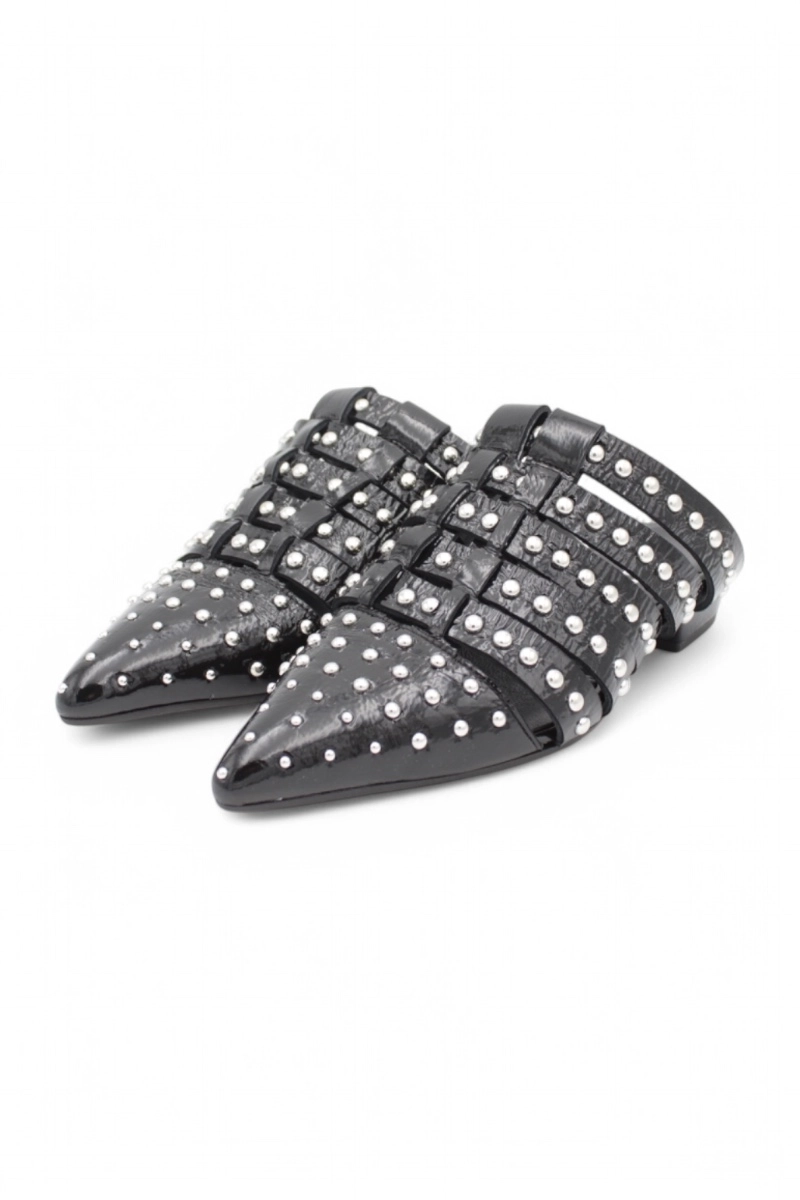 Studded Mules Spring/Summer 2025 – Bold Design & Timeless Appeal