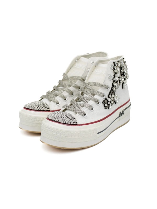 Nan-Ku Couture Schmuck-Sneakers Weiß/Schwarz | Nekst.shoes